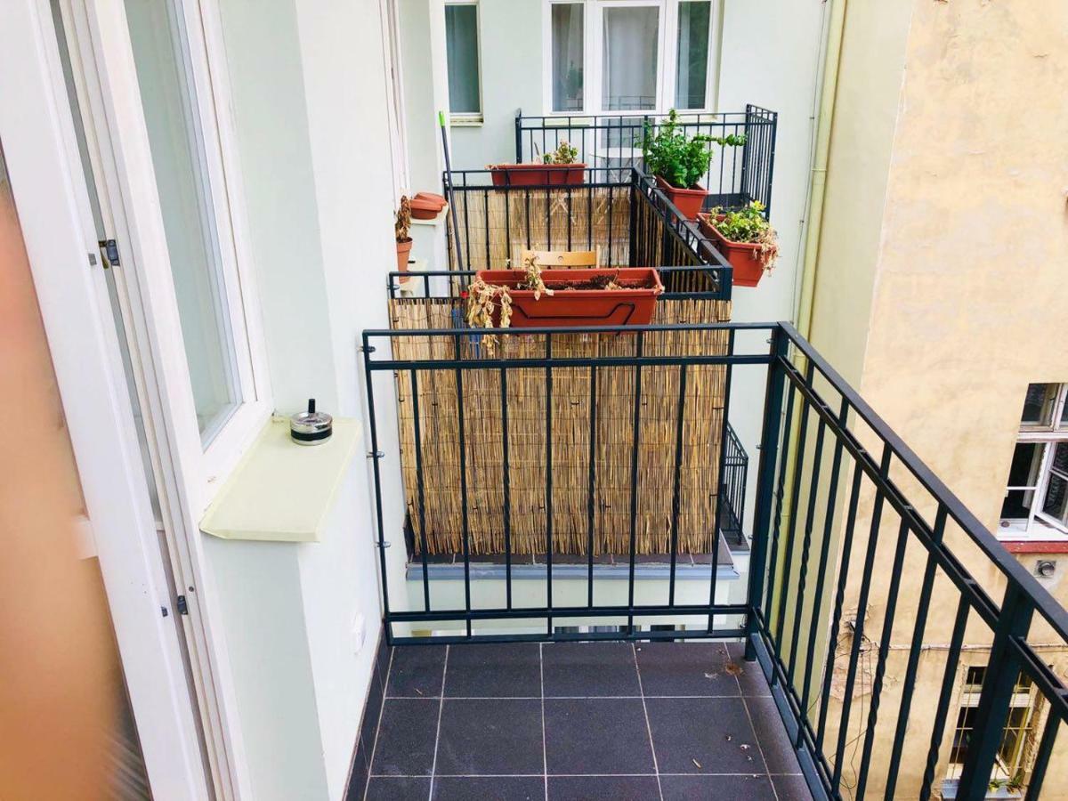 Friendly Apartments In Prague Luaran gambar