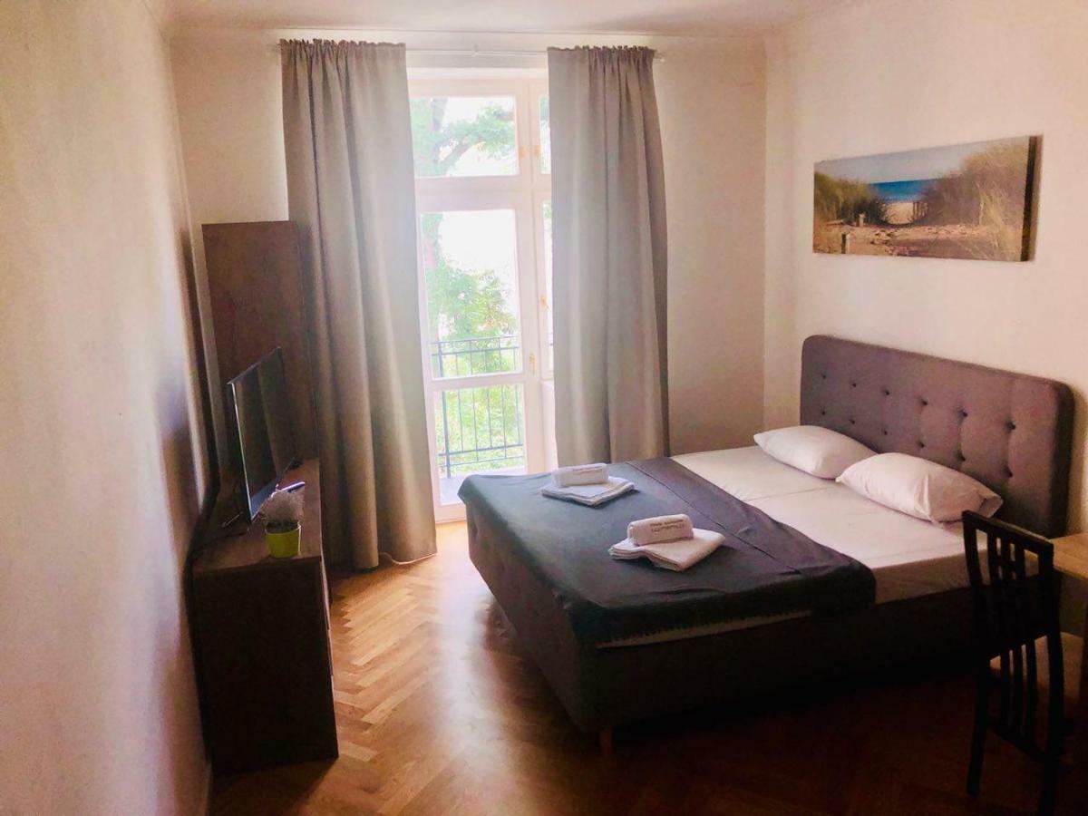 Friendly Apartments In Prague Luaran gambar
