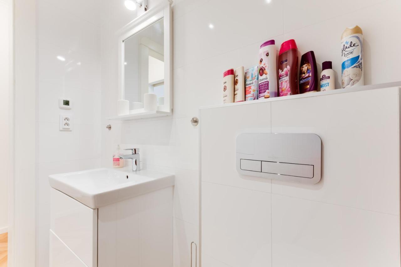 Friendly Apartments In Prague Luaran gambar
