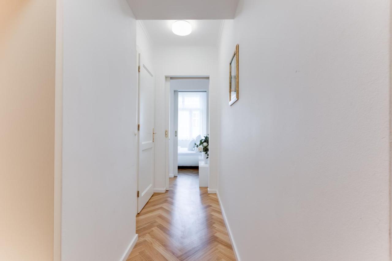 Friendly Apartments In Prague Luaran gambar