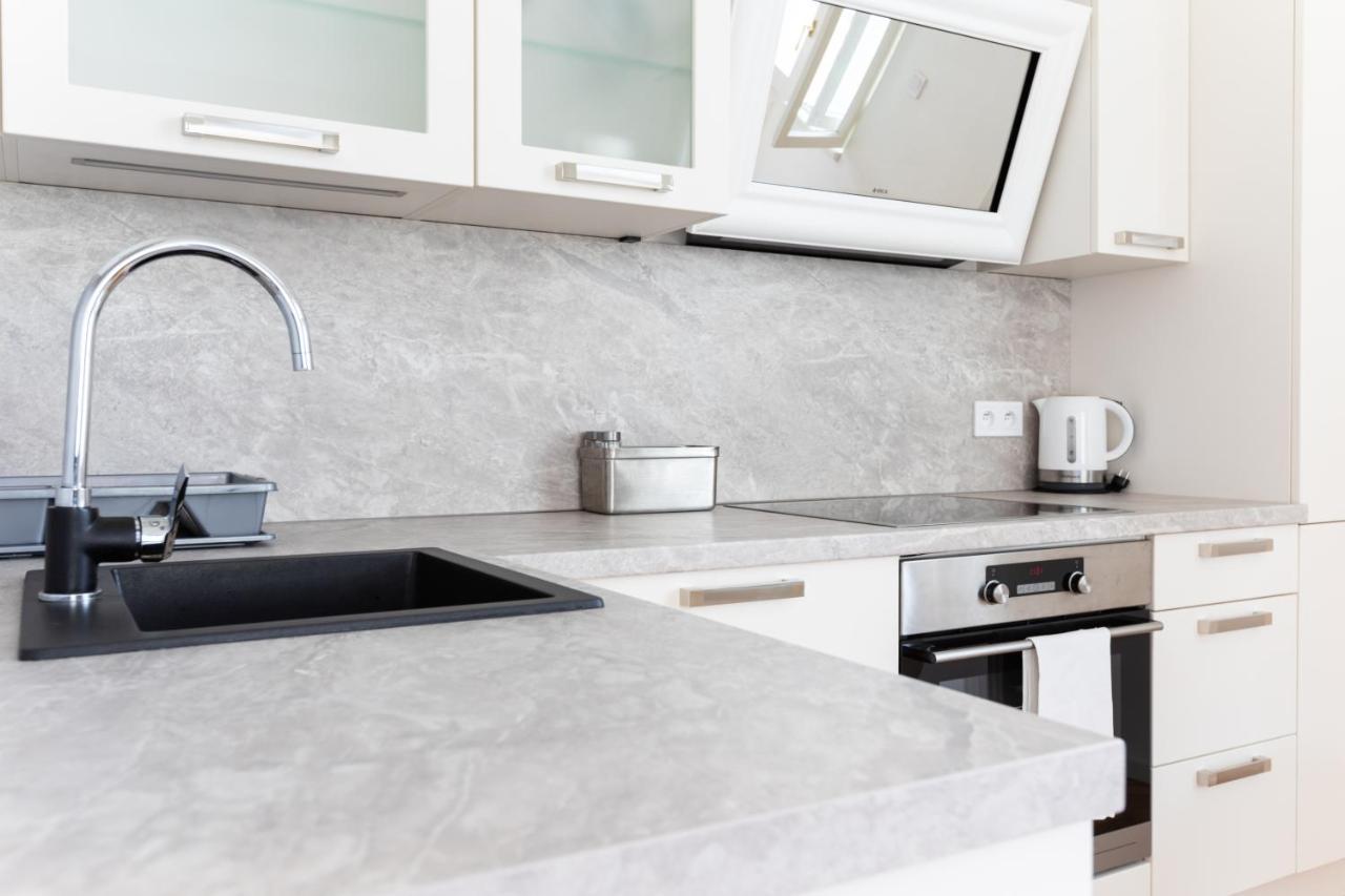 Friendly Apartments In Prague Luaran gambar