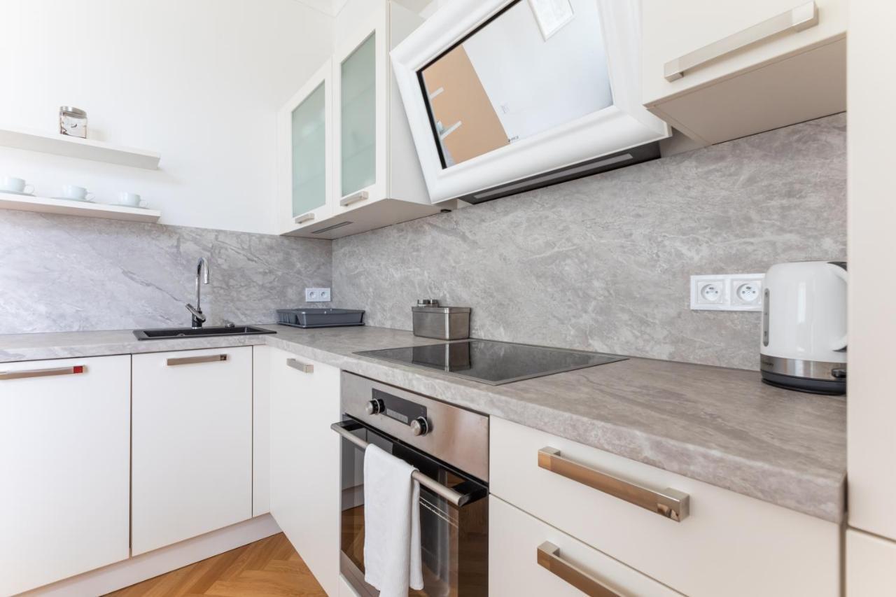 Friendly Apartments In Prague Luaran gambar